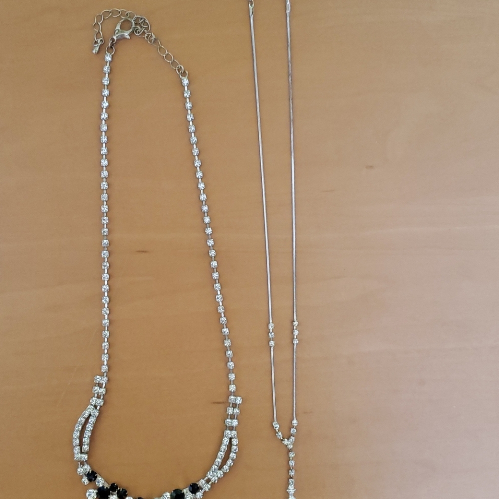 Necklaces - Picture 3 of 5